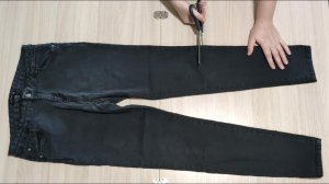 (DIY) Давайте переделаем старые протертые джинсы в модную вещь!