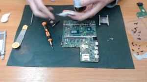 Ноутбук ASUS X541U не включается.  Мигает индикатор питания.