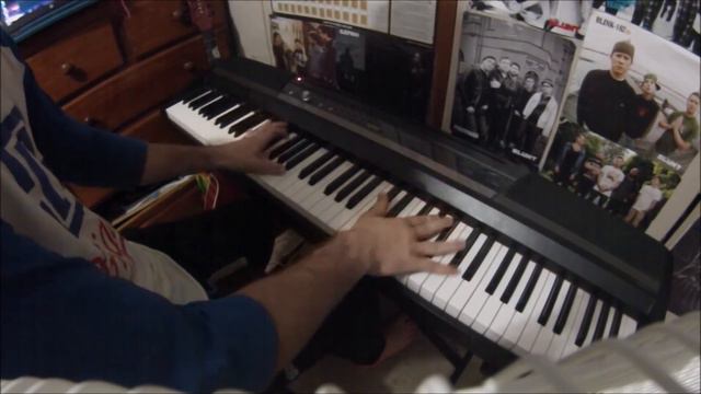Complete Beginner Practices the Piano for 500+ Hours (18 Months Progression Video) смотреть онлайн