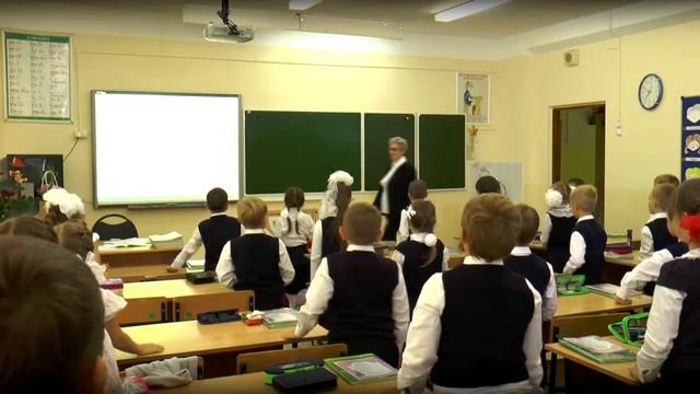 «Школа – это маленькая жизнь» «РАДУГА ЭФИРА -2015» Номинация: ВИДЕОКЛИП смотреть онлайн