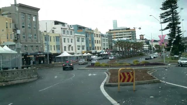 Bondi beach, Sydney, NSW (New South Wales), Australia - One of the famous beaches in the world!!! смотреть онлайн