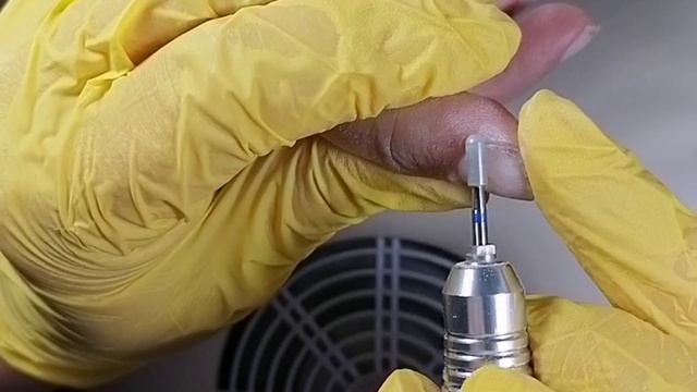 Нюдовые короткие ногти смотреть онлайн