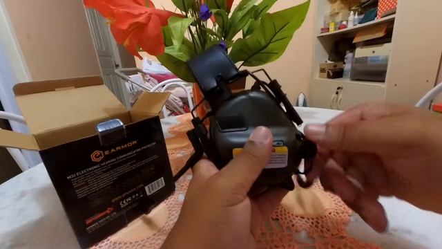 HeadPhone Earmor смотреть онлайн