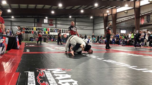 STRAIGHT ANKLE LOCK #2 - DYLAN MILLER (NOVA MENTE JJ) VS JEREMY HASTINGS (KATHARO JJ) - NAGA 2018 смотреть онлайн