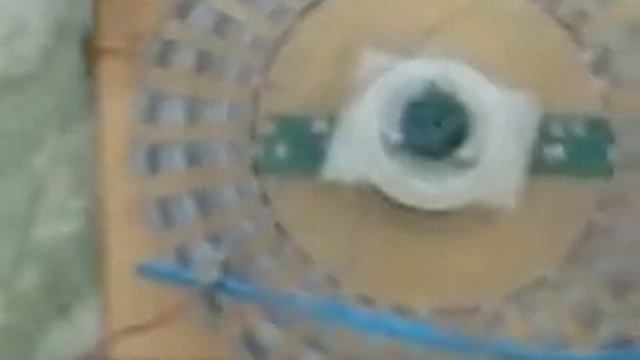 Электростатический двигатель из CD диска смотреть онлайн