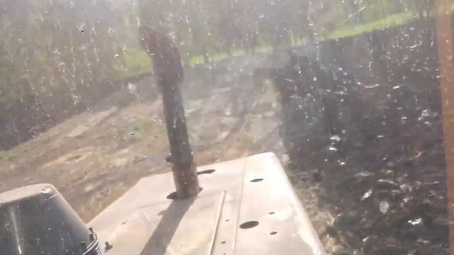 ДТ-75 на вспашке, порвалась гусеница смотреть онлайн