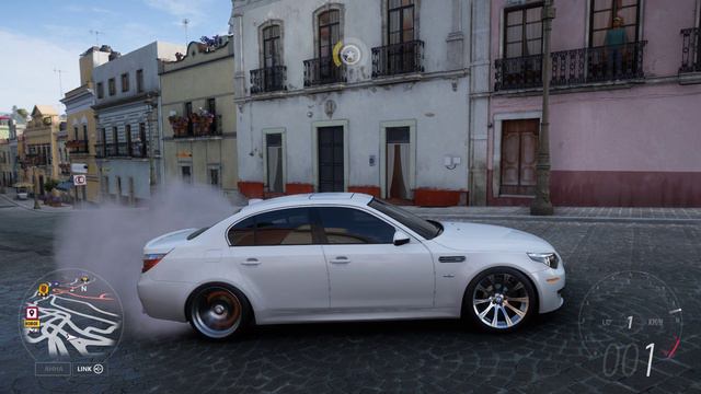 Forza Horizon 5 BMW M5 E60