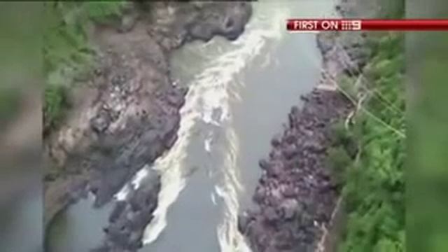 Amazing video of 22-year-old girl surviving her bungee jump after the cord snaps ! смотреть онлайн