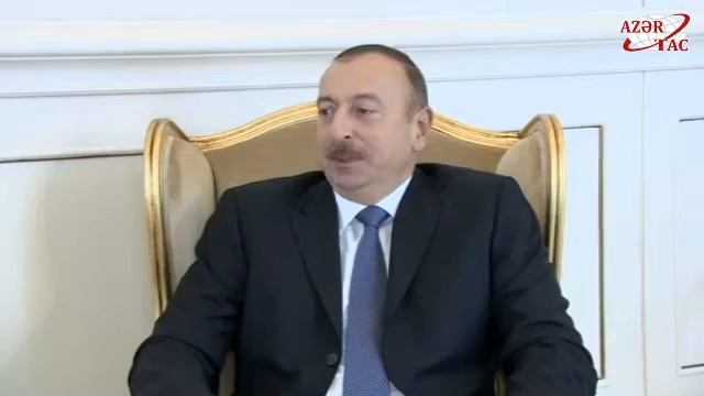 Президент Ильхам Алиев принял верительные грамоты новоназначенного посла Бангладеш смотреть онлайн