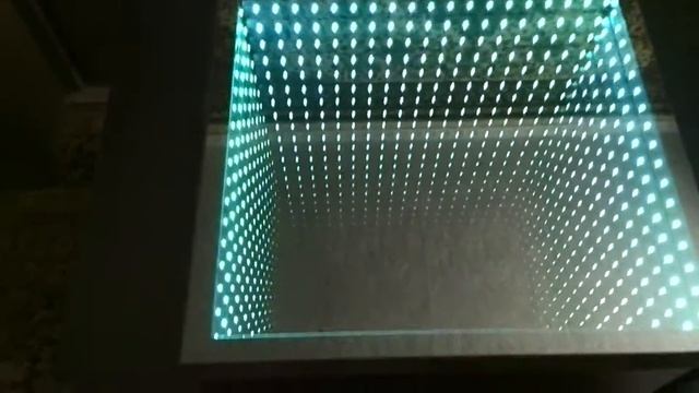 Стол с эффектом "Бесконечность" (Infinity mirror table) смотреть онлайн