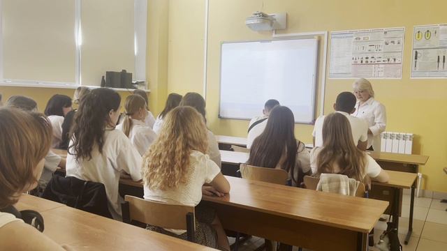 01- Разговор о важном: «Век информации. 120 лет Информационному агенству России ТАСС» смотреть онлайн