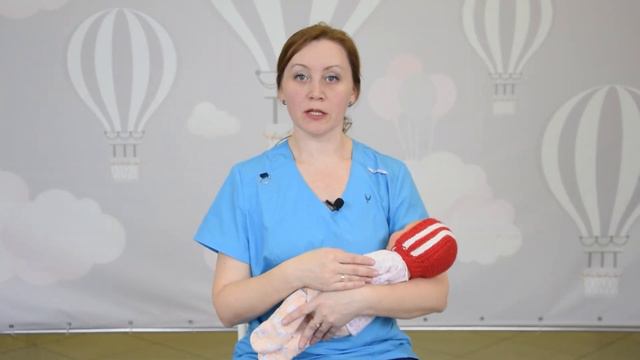 Как правильно ребенка прикладывать к груди и кормить смотреть онлайн