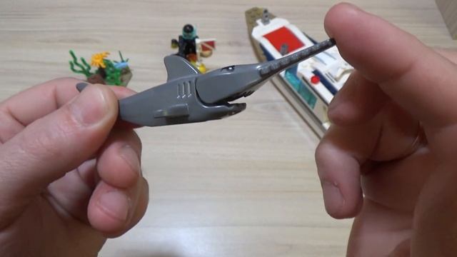 Конструктор LEGO City - DIVING YACHT ЯХТА ДЛЯ ДАЙВИНГА (60221) смотреть онлайн