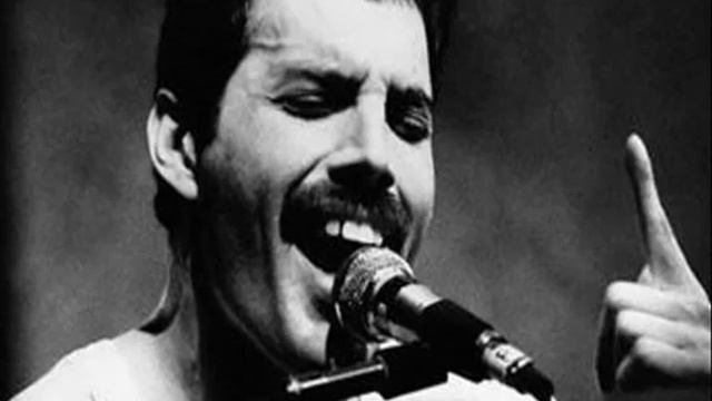 КАРАОКЕ СУБТИТРЫ COVER– ВЕРСИЯ Queen Lazing On A Sunday Afternoon Instrumental смотреть онлайн