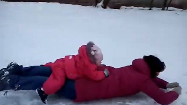 У Сани новая ледянка смотреть онлайн