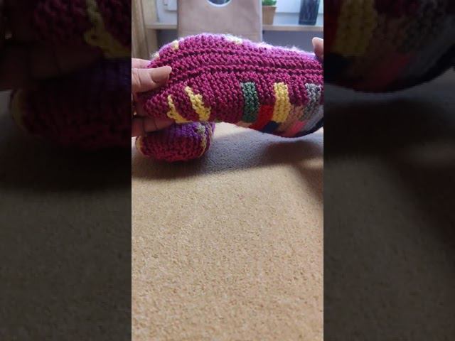 канал Наталия Калиновская #вяжемтапочки #gestrickenehausschuh# shorts#калиновская смотреть онлайн