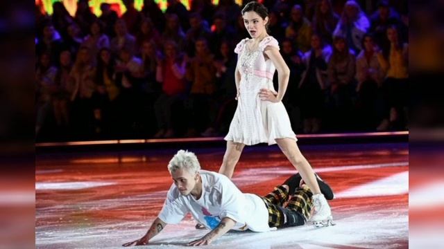 Даня Милохин сделал татуировку в честь Е.Медведевой смотреть онлайн