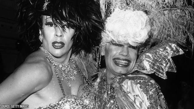 Studio 54 the Most Star-Studded Night Club in America смотреть онлайн