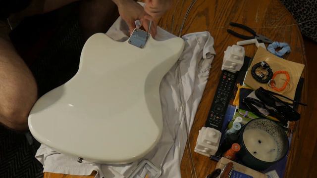 Bored of Your Strat? Try a Baritone Neck! смотреть онлайн