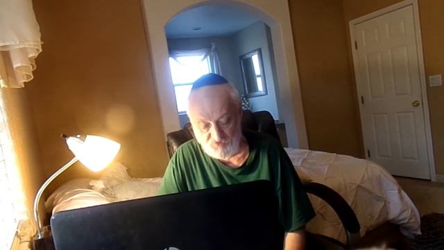 Нужно ли резать живую рыбу и спускать кровь?мертвая рыба является удавлинниной?(А.Д) смотреть онлайн