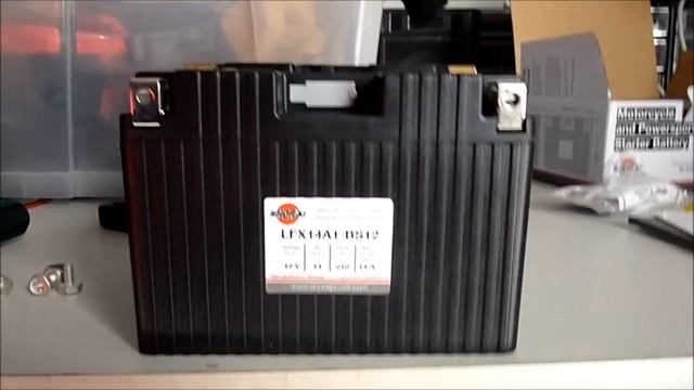Shorai LFX battery installation on VFR800 смотреть онлайн