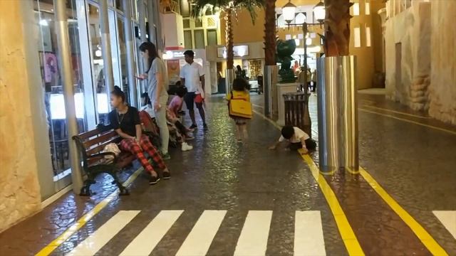 Visiting KidZania at the Dubai Mall смотреть онлайн