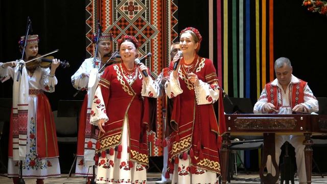 "Ой у вишневому саду". Гурт "Веселі Галичани" смотреть онлайн