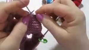 вязаная шапочка для маленьких собачек.