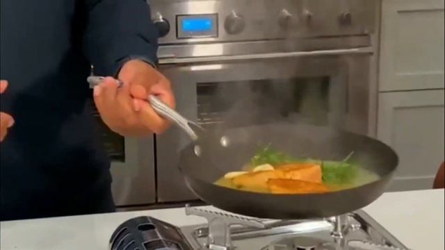 MN Trooper Charged For Killing Black Motorist, Biden's Strong Economy, Texas CROWN Act On Trial смотреть онлайн