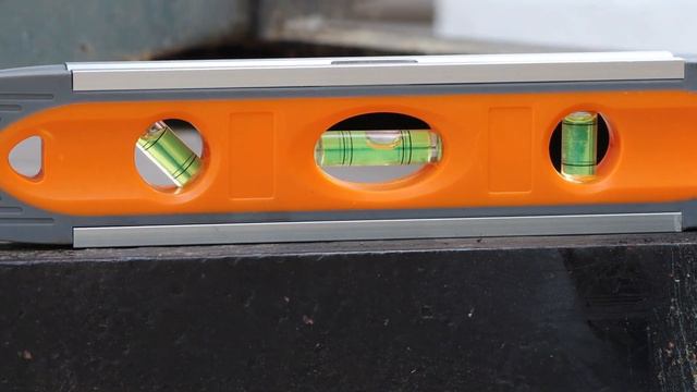 Fixing a Camper Trailer смотреть онлайн