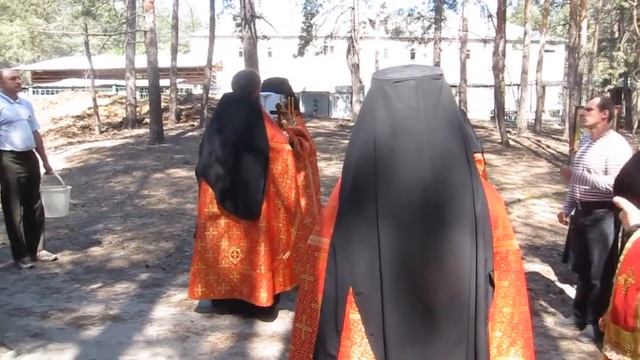 Крестный ход на светлой седмице, в день памяти Великомученика Георгия Победоносца, 6 мая 2013 года смотреть онлайн