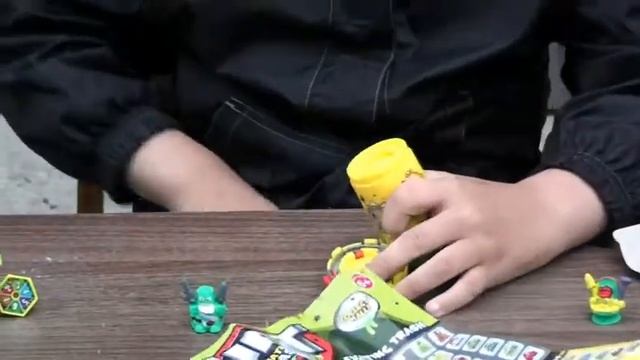 UFT The TRASH PACK. Открываем игровой набор С крутыми МОНСТРИКАМИ из канализации! смотреть онлайн