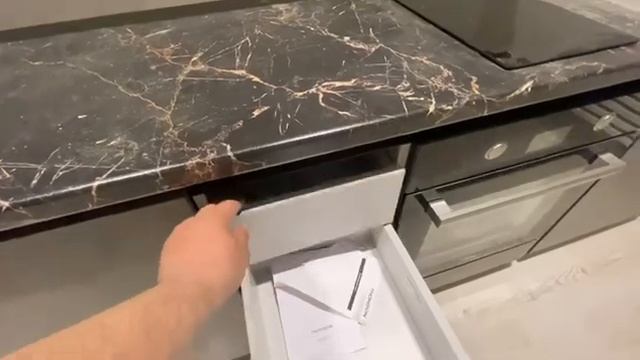 Кухонный гарнитур с антресолями