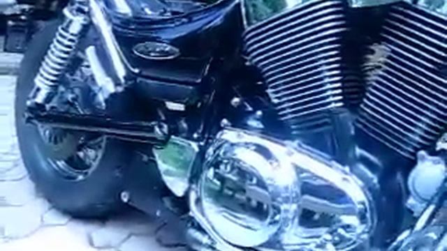 SUZUKI INTRUDER 1400 (NO EXHAUST) смотреть онлайн