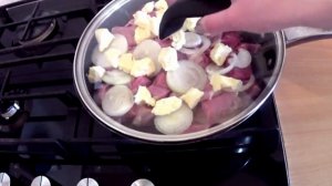 Тушёная свинина.