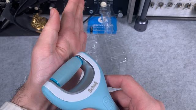 Scholl Velvet Smooth Pro (electric foot grinder) - first time test смотреть онлайн