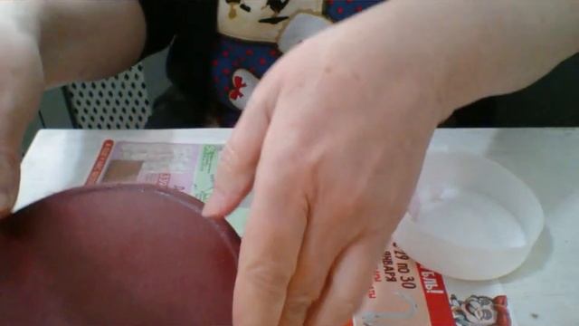 Превращение железной баночки в шкатулочку для рукоделия.