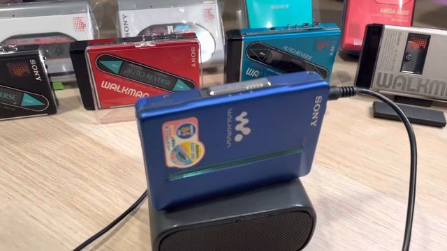 Sony EX910 Walkman Cassette Player, Rare Beautiful Blue ! Working ! смотреть онлайн