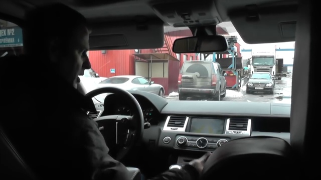 Омыватель камеры заднего вида на Land Rover смотреть онлайн