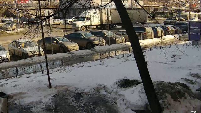 Видеокамера IP IVM-2755-ZOOM-160. 4MP(OV4689), объектив 10x(5-50мм). Улица, день. смотреть онлайн