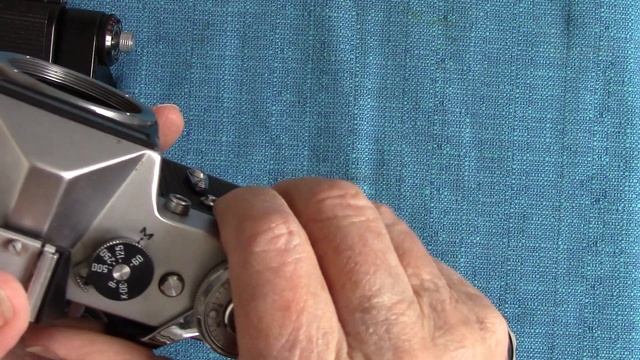 Russian Film Camera: ZENIT EM Moscow Olympics model смотреть онлайн