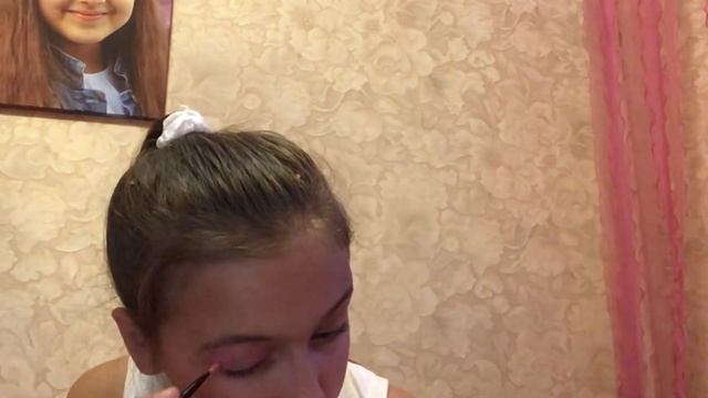 Как сделать яркий макияж с акцентом на глаза смотреть онлайн