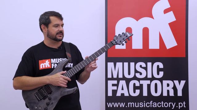 Schecter C-1 FR S Apocalypse - Review (Portuguese/English) смотреть онлайн
