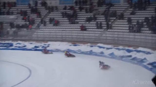 9.02.14 КЧМ по мотогонкам на льду. Тольятти. Финал. 38 заезд. смотреть онлайн