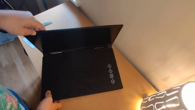 MSI GF75 006XES 17,3 First look смотреть онлайн