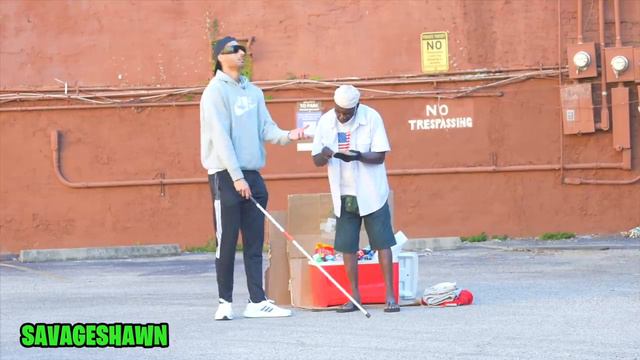 Blindman winning lottery ticket prank in the hood! смотреть онлайн