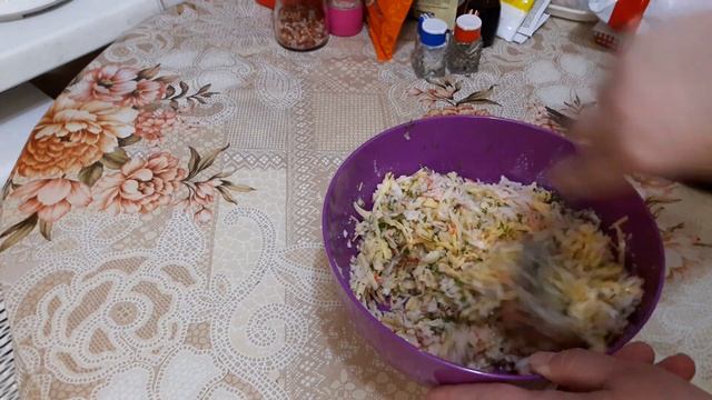 КОТЛЕТКИ ИЗ КРАБАВЫХ ПАЛОЧЕК / КРАБОВЫЕ КОТЛЕТКИ ОЧЕНЬ ВКУСНО смотреть онлайн