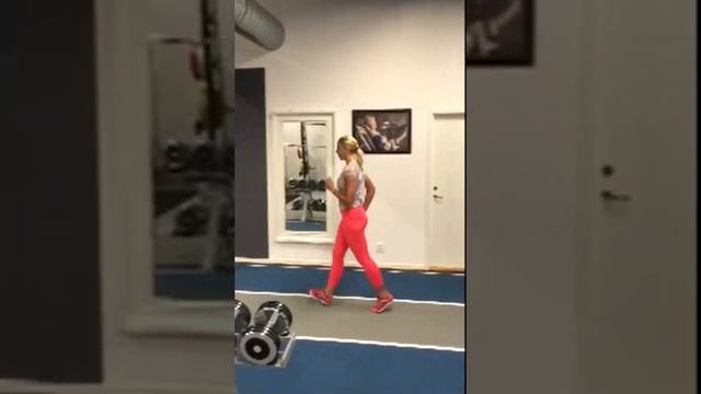 #AlmeriaEsDeporteEnCasa - Principiantes | Tabla 2 (Ejercicio incluido en la Tabla 5) смотреть онлайн