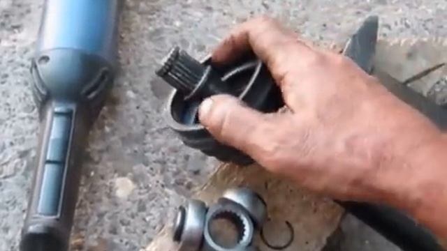 Вибрация при движении Замена внутреннего ШРУСа. ВАЗ 21099. смотреть онлайн