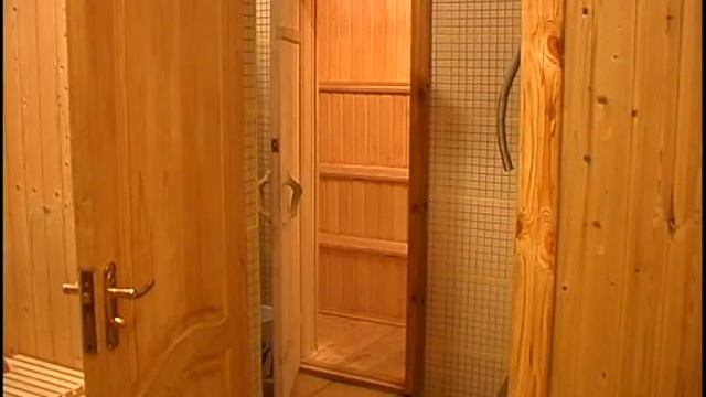 Капитальный ремонт спорткомплекса Вымпел. 08.2005 смотреть онлайн